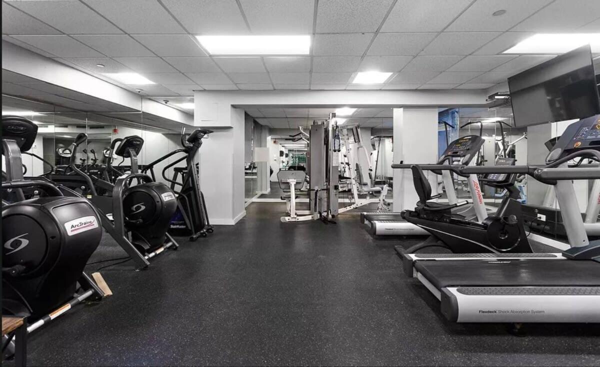 73-812 New Uws Doorman Gym Apartamento